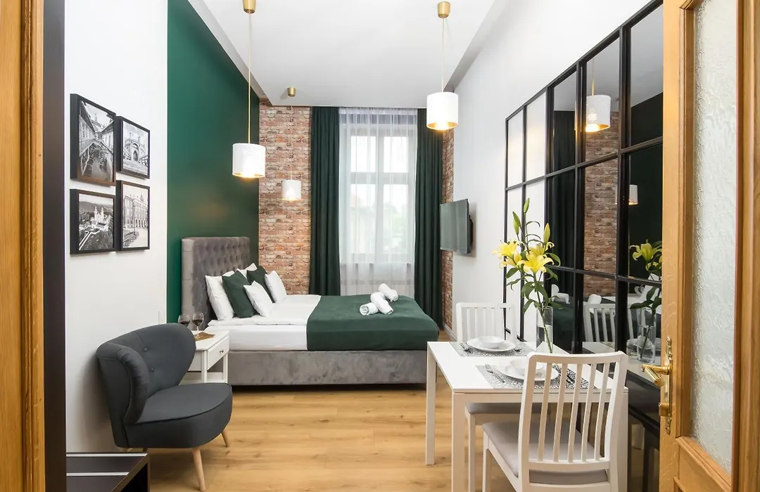 Beautiful Cracow Apartments By Cozyplace-1