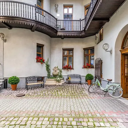 Beautiful Cracow Apartments By Cozyplace-2